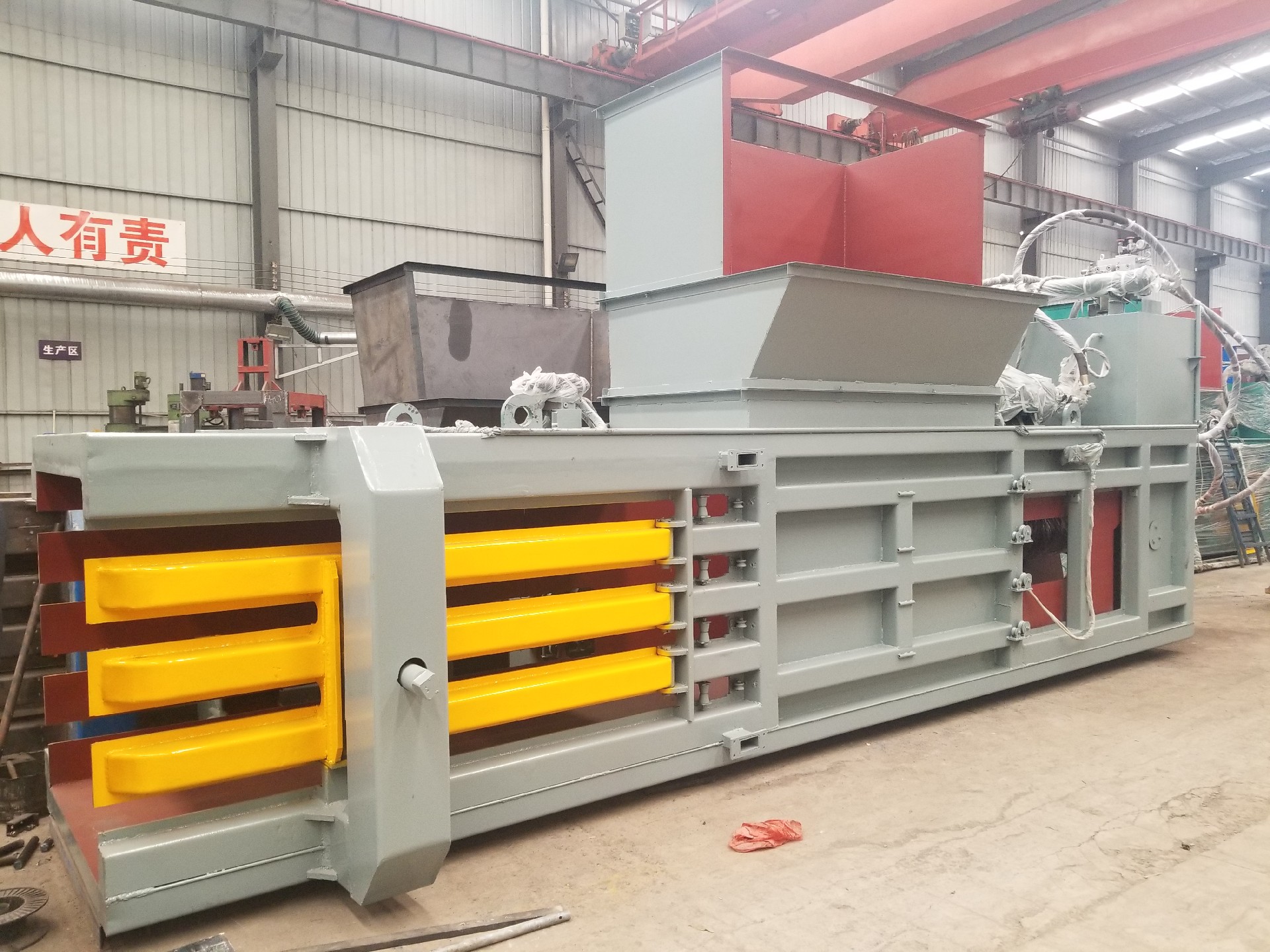 Horizontal baler