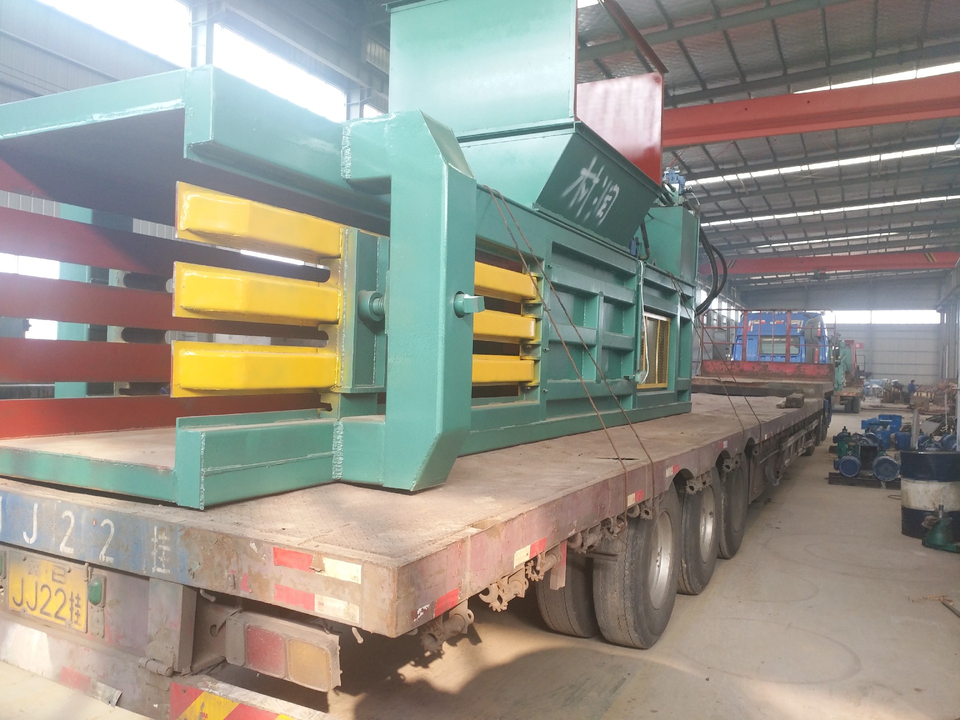 Horizontal baler