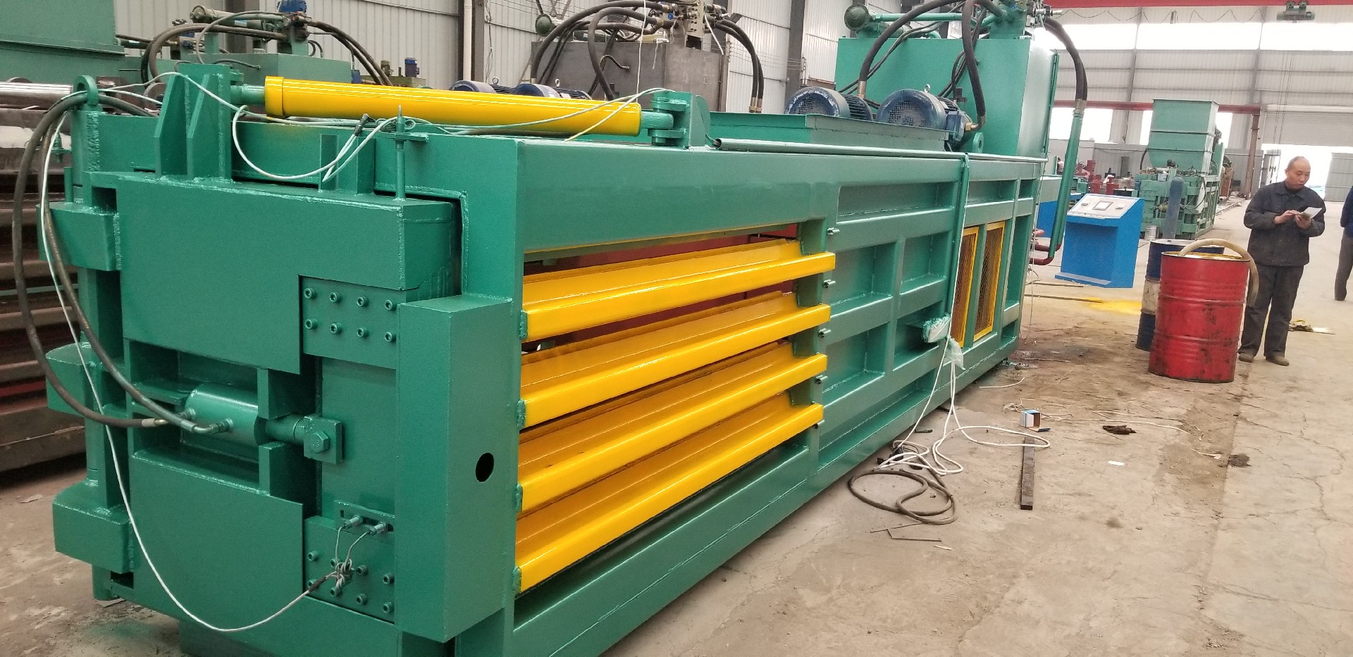Straw baler