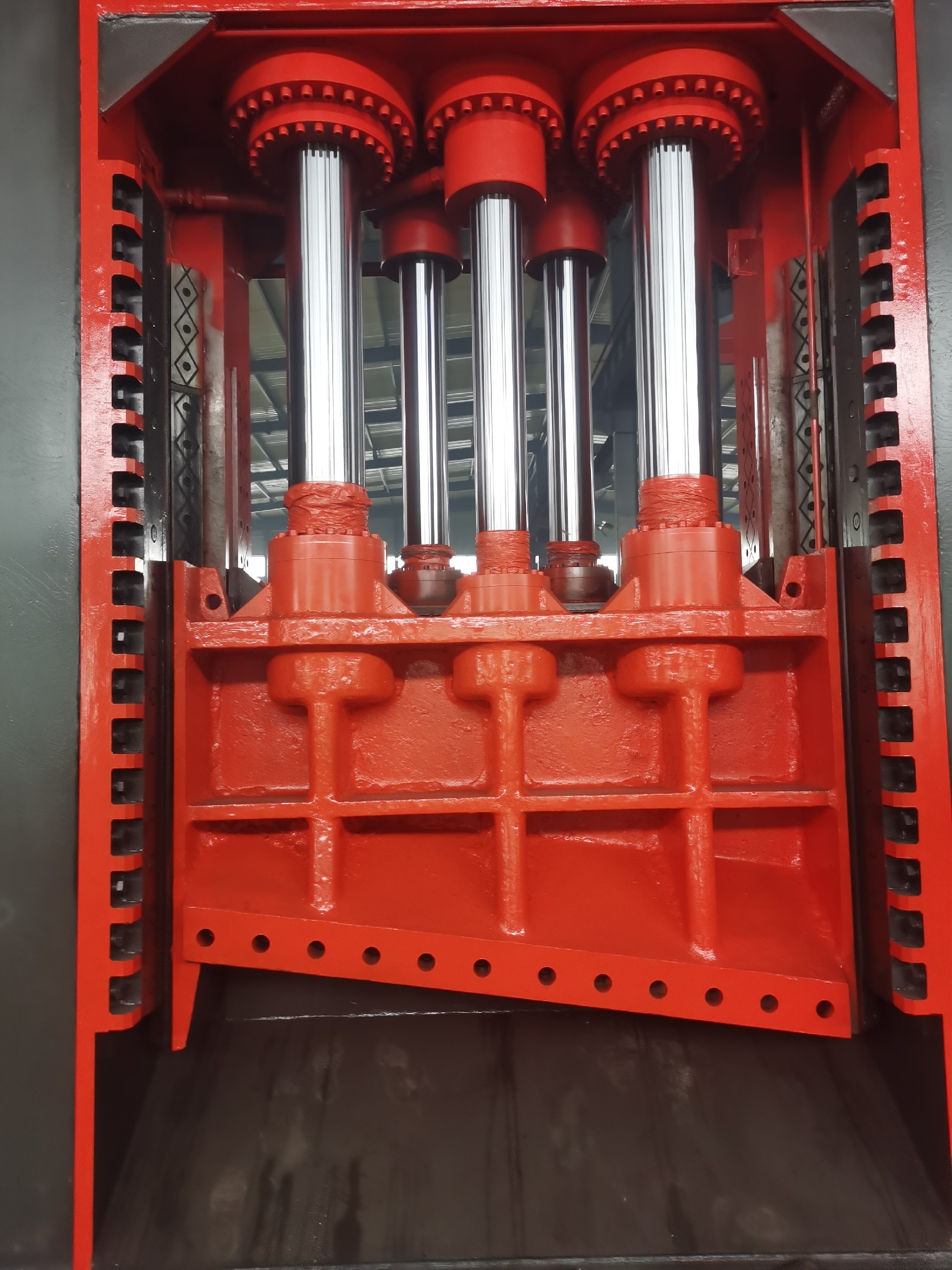 1000T gantry shears