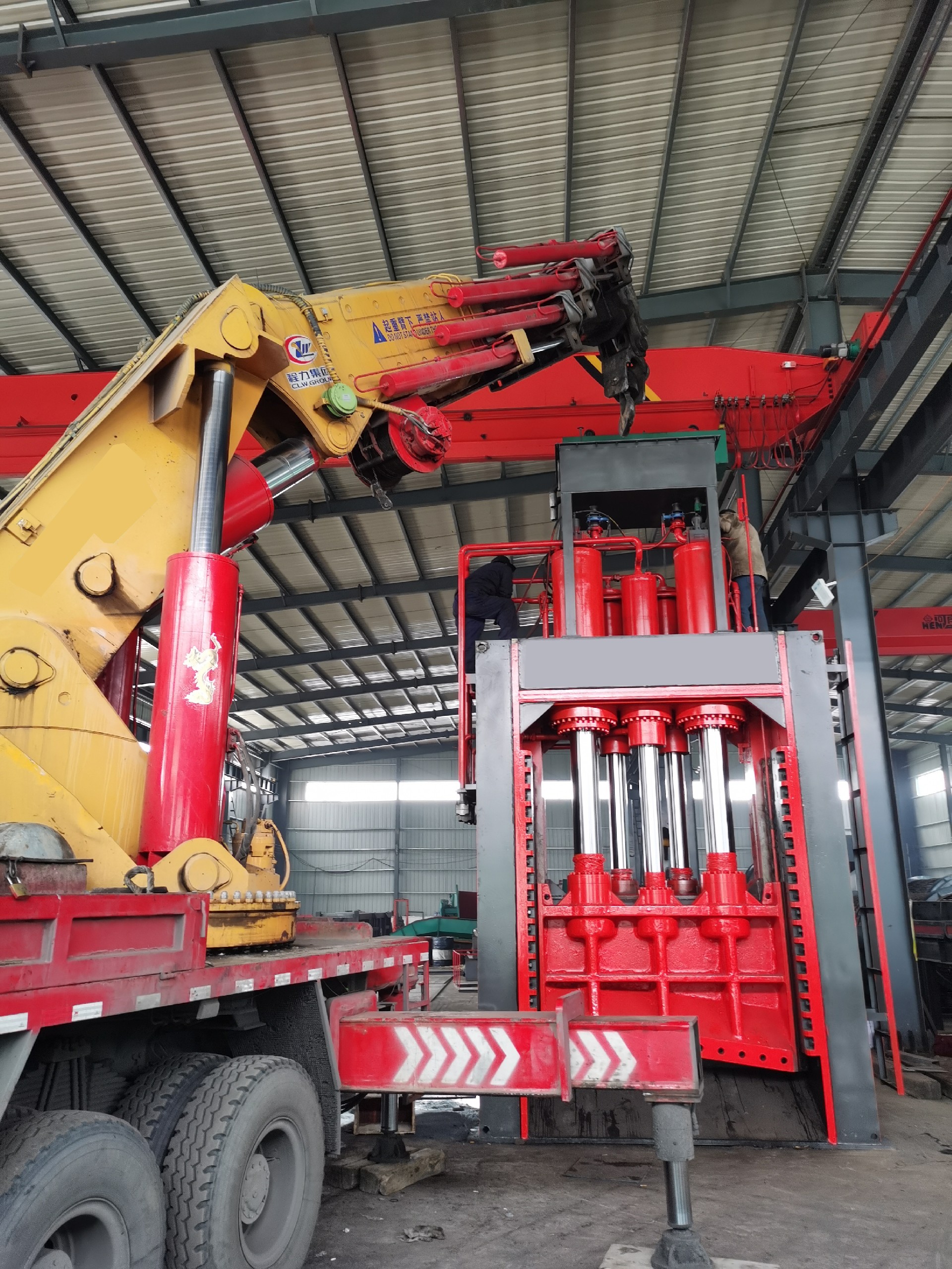 1000T gantry shears