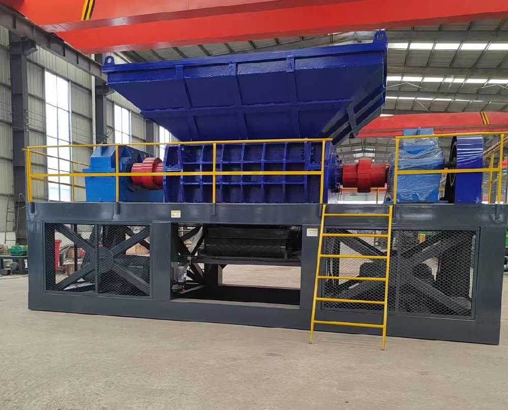 Double shaft shredder