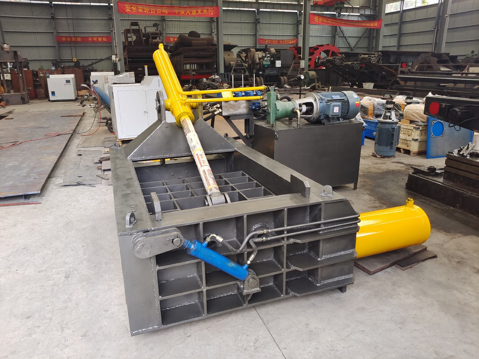 Scrap iron press