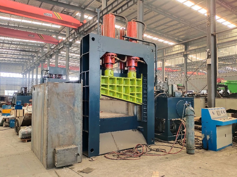600T gantry shears