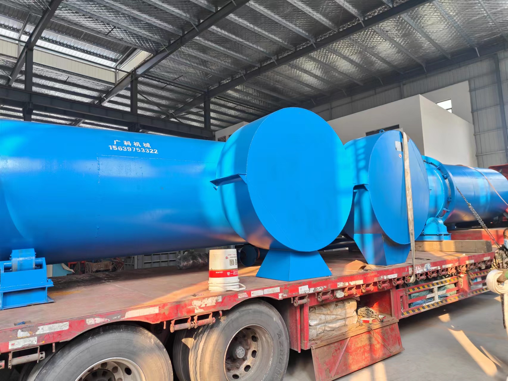 Sludge dryer